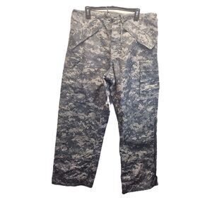 US Military Cold Weather Universal Camouflage Trousers Medium Regular ACU